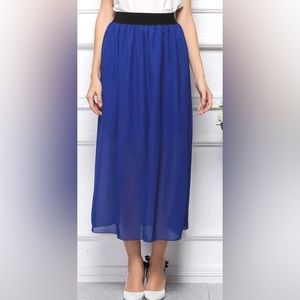 $4 MAXI SKIRT. NEW WITHOUT TAGS. $4 IF BUNDLED